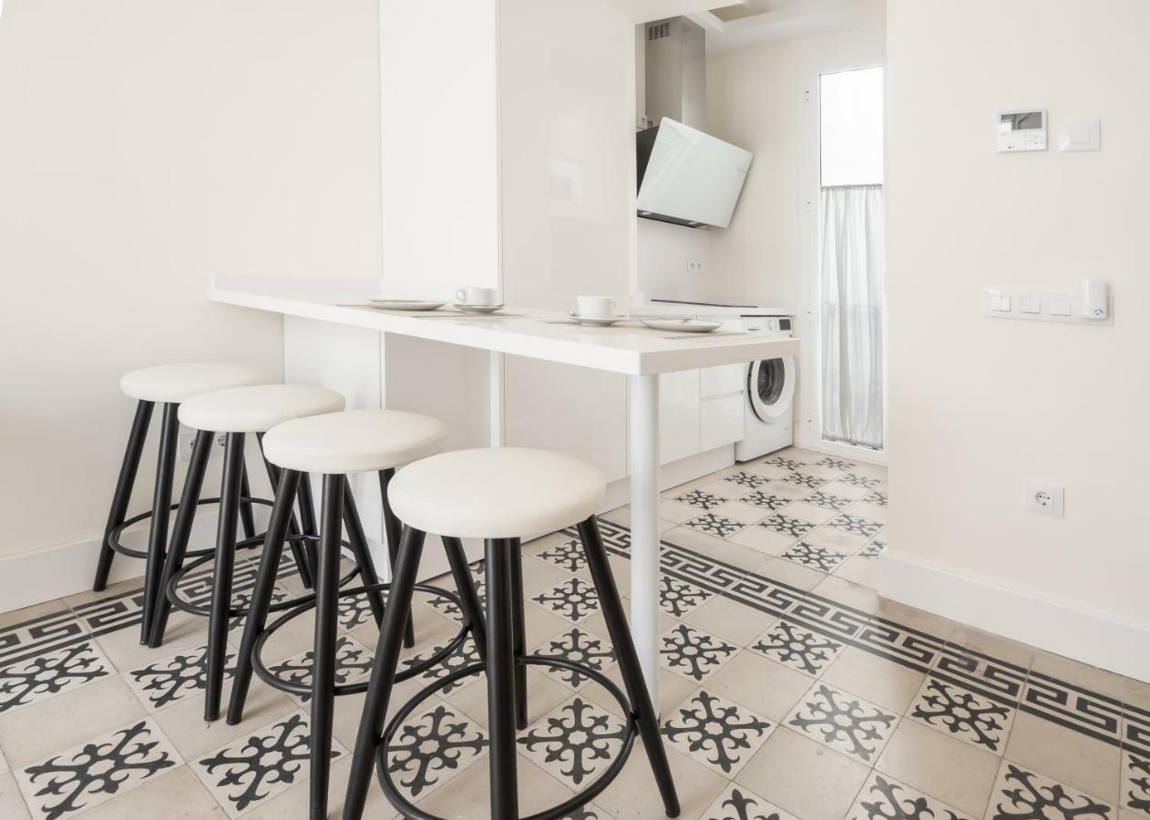 Luxury House 1892 V33-1a Apartment *