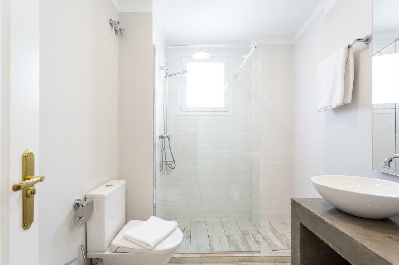 Rg Florida Muralla Alcazar Apartment