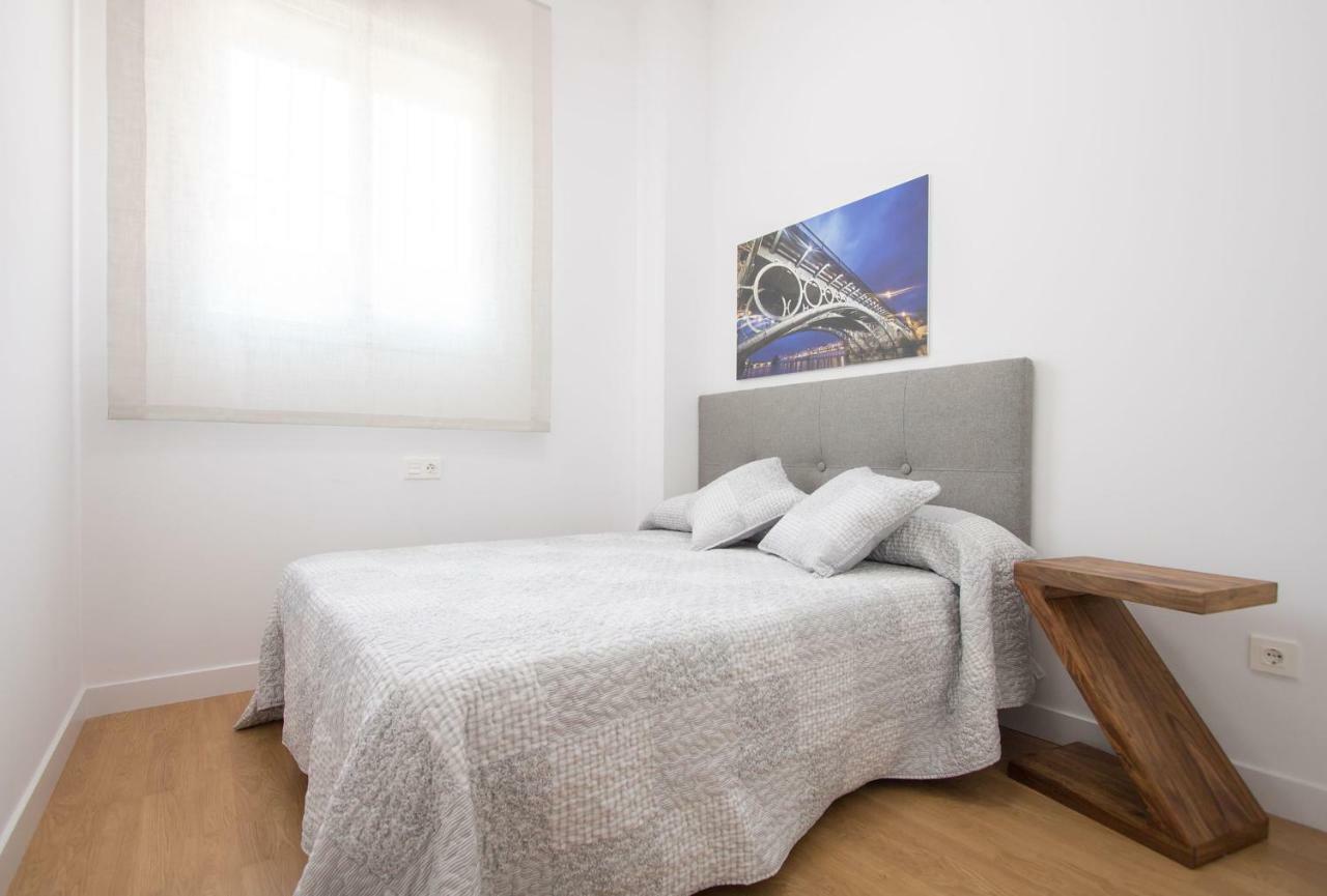 Apartment Murallas De Con Garaje 4 Pax Seville