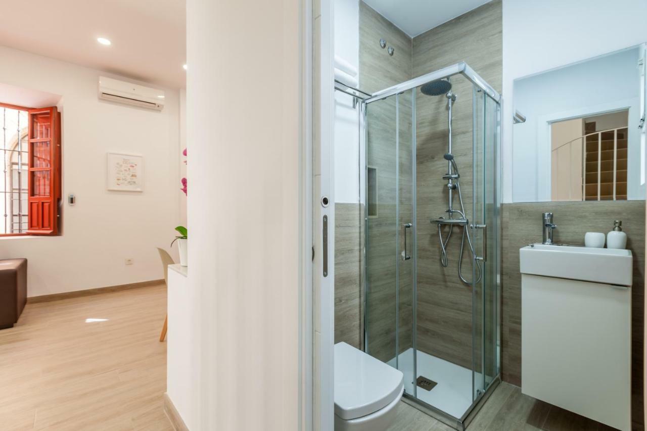 Centro, 3bd Y 2ba, 1min Catedral, Duplex De Lujo * Seville