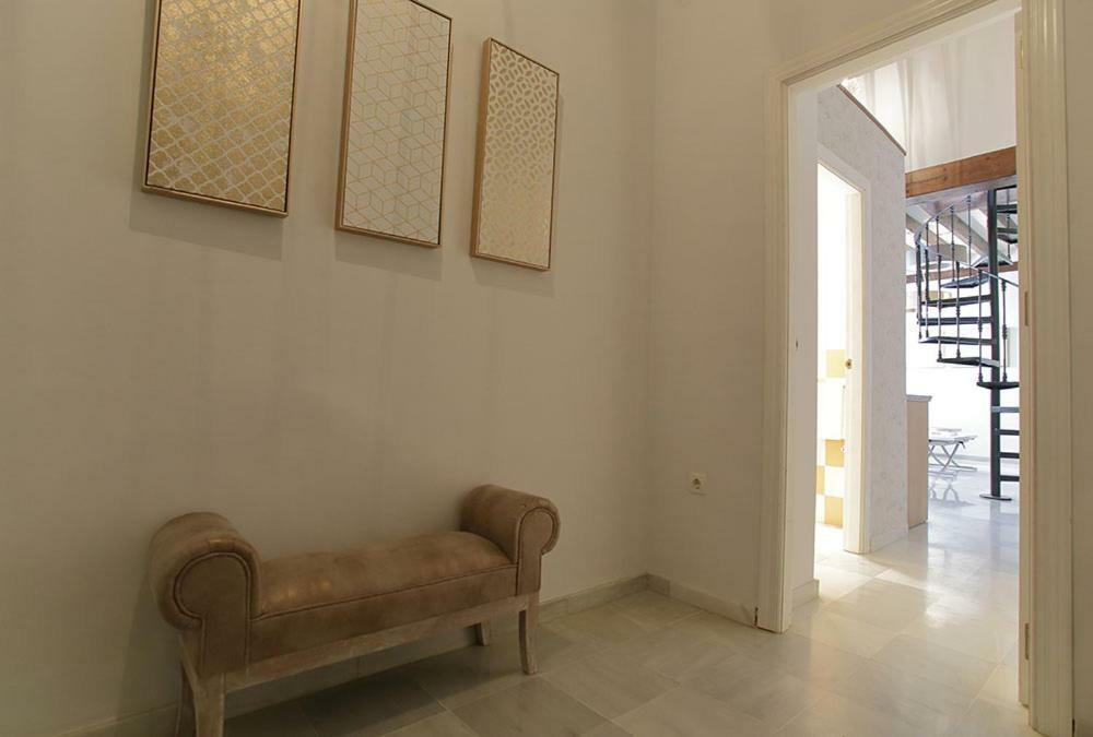 En Sevilla-triana Seville