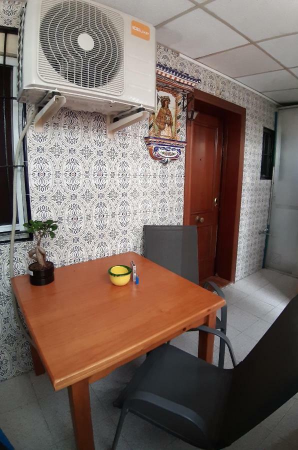 Homestay Fresh & Clean Seville