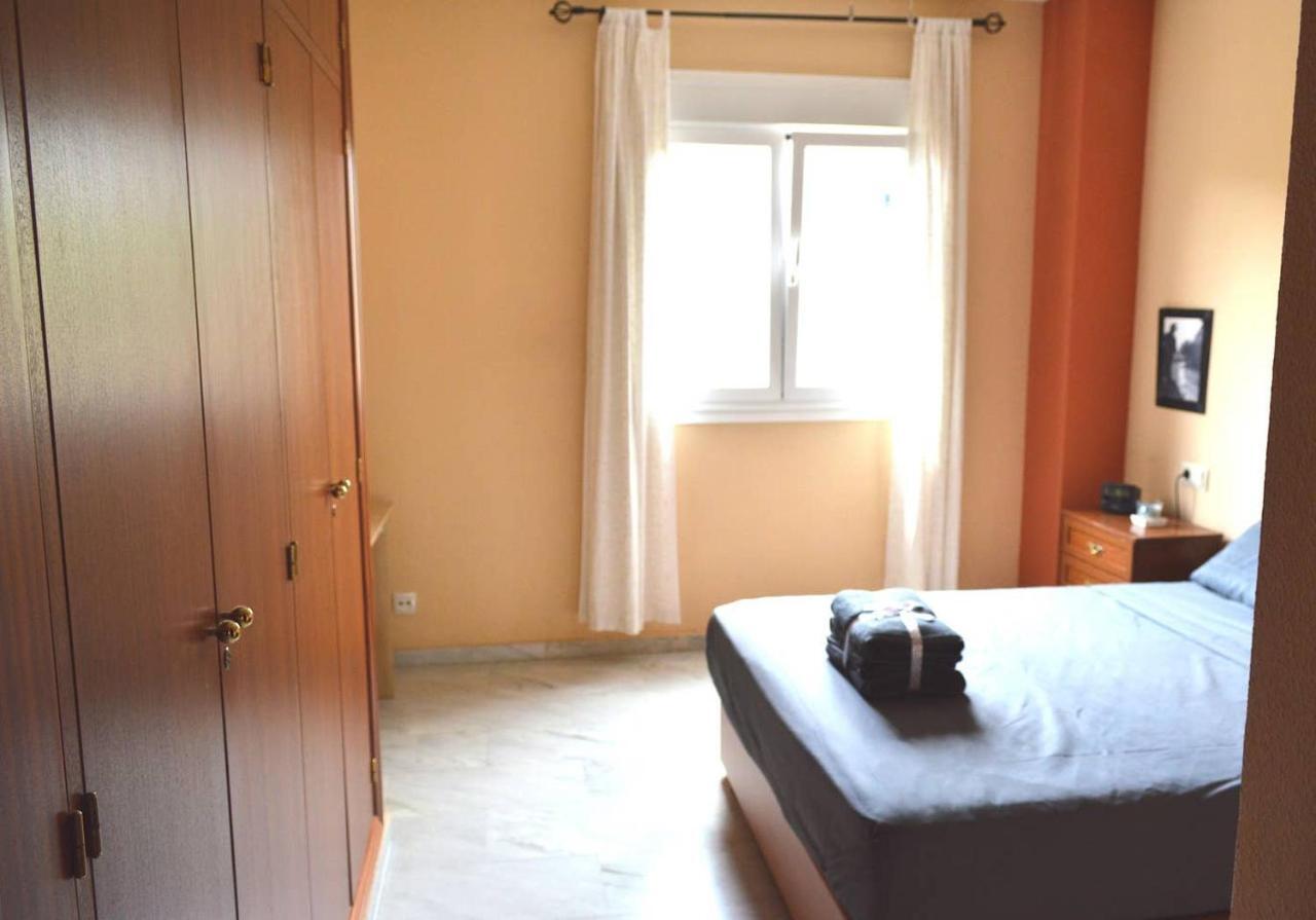 Junto A Fibes, Amplio, Luminoso, Con Piscina Y Parking Apartment *