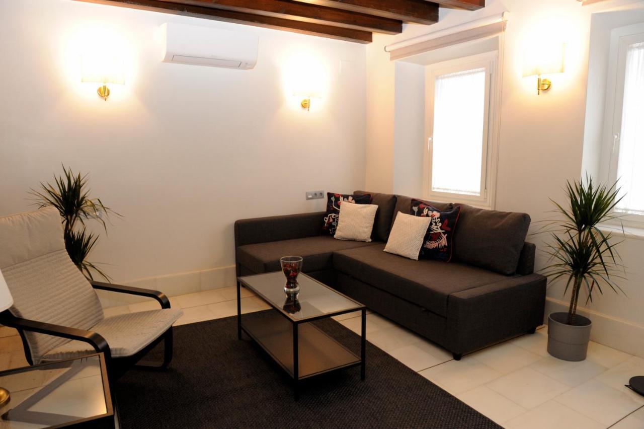The Of The Alcazar Palace Apartment *