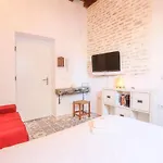 Corazon De Triana. Loft Estiloso Y Confortable.
