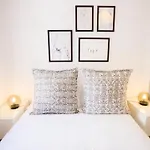 RentalSevilla Elegante y luminoso apartamento en Triana