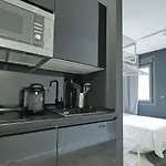 Giralda Modern & Luxury