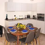 Apto. Maese Montanes. Centrico Con Piscina Privada