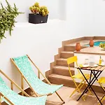 Apto. Maese Montanes. Centrico Con Piscina Privada