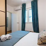 Feijoo Suite Apartment