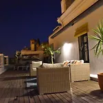 Penthouse With Large Private Terrace With Views Cathedral
