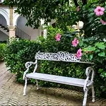 Apartamento De Dos Dormitorios En Plaza Alfaro