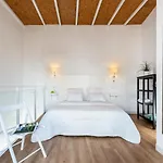 Hsh Suites Santa Catalina