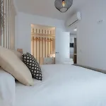 Azahares Suite Apartment