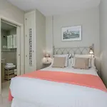 Fam Sevillian Townhouse
