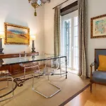 Museum Duplex And Patios, Historical Center, 8 Pax
