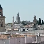 Apartamento casco histórico con ático.