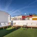 Harinas Central Apartments By Valcambre
