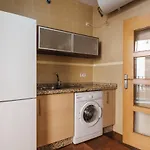 Homeyseville- Bright Apartment At Santa Cruz 6 Pax, Parking Optional