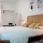 Monkeys Apartments Alameda