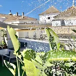 Home In Seville Santa Cruz V33-1D