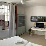 Precioso Lugar En Barrio Sta Cruz