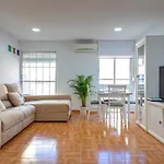 Charming 2 Bedroom Apartment At Triana Center By Oui Seville