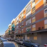 Charming 2 Bedroom Apartment At Triana Center By Oui Seville