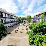 Apartamento Con Patio Sevillano