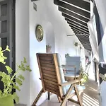 Exclusive Apt With Stunning Patio In The Center