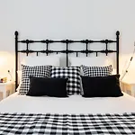 Magno Apartments Alfareria - Private Parking Included