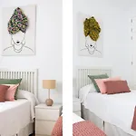 Magno Apartments Alfareria - Private Parking Included