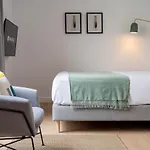 Suites Maestranza Santas Patronas - Penthouse With Jacuzzi And Parking