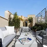 Genteel Home San Francisco Suites