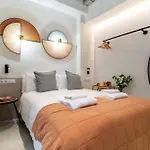 Galera Rooms