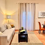Modern Duplex City Center 2D2B