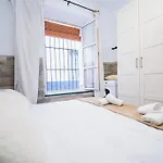 Apartamento En El Barrio De San Lorenzo, Junto A La Basilica Del Gran Poder