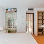 Holi-Rent Esperanza