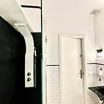 House -Rooftop&Jacuzzi -Stayinseville