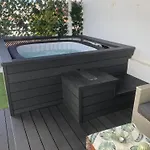 Unique Homes La Juderia Parking & Jacuzzi