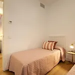 Cathedral Apartment Welcome Wheelchairs 6 Pax