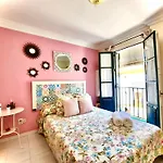Budget And Cute Rooms With Balcony Sevilla Center