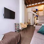 Luxury 3 Floor House Prime Location Plaza De Toros