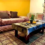 Violeta Apartment With Cozy Balcony Sevilla