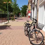 Deluxe En Av Cruz Roja