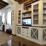 Patios De Triana - El Corral De La O