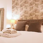 Precioso apartamento con patio en La Alameda