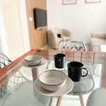 Central Cozy Budget 2Br Apt With Ac, 1 Bath, Private Parking Opt