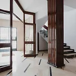 Quiet And Comfortable Fully Renovated Apartment