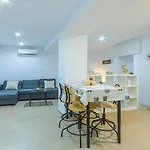Natural Suite Sevilla Center